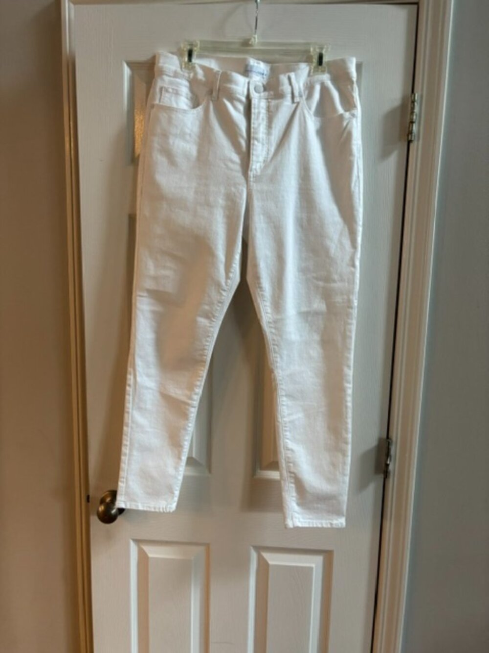 LOFT Skinny White Jeans High Rise - Like New - 31/12